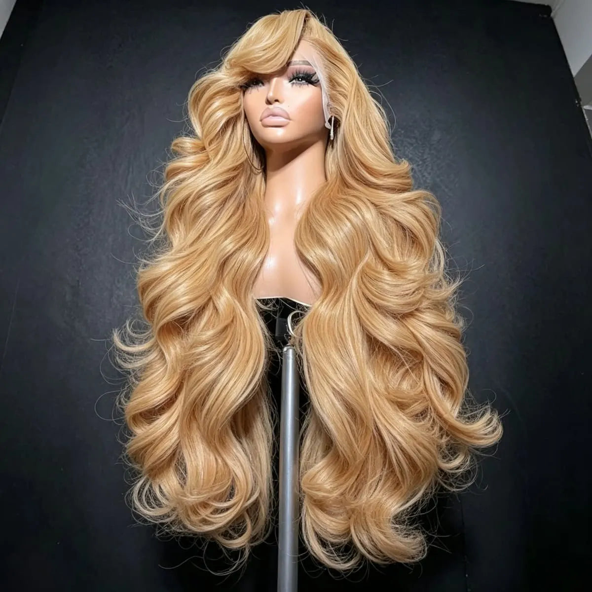 Honey Blonde Body Wave Synthetic Lace Front Wigs 13X4 HD Lace Frontal Wigs for Daily Party Cosplay Use K Pop Wig 250 Density